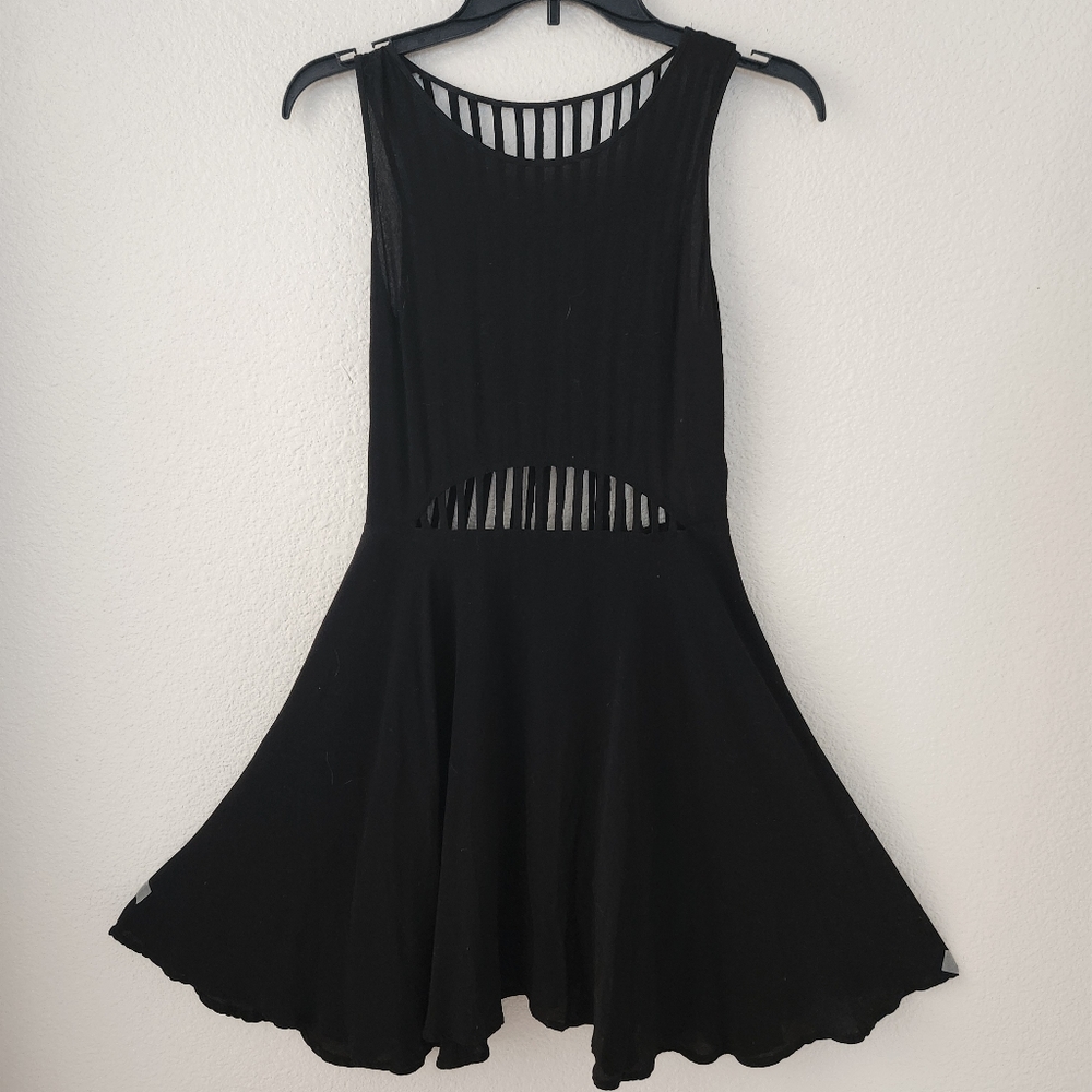 Back Caged Goth Sleeveless Dress Night Out Size SMALL ⚘️HP⚘️